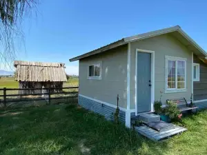 Country Cottage with woodfired sauna
