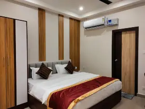 Royal Rooms and Banquet