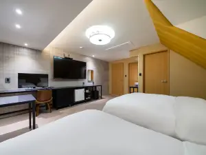 칼튼 호텔 상봉