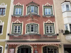 Hotel Goldenes Kreuz - since 1605