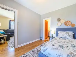 Full Kitchen|Location|Family Friendly