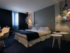 Hotel le Cinq Hyper - Centre