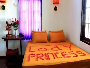 Lady Princess Motel 2