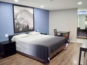 Super 8 by Wyndham Visalia