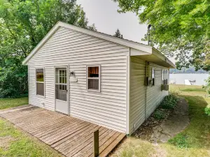 Lakefront Grant Cottage w/ Grill & Fire Pit!
