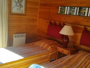 La Maison "Toutembois" and its swimming pool terrace in the heart of nature, 4 bedrooms, 8/10 pers.