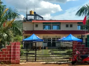 呼嘯浪花海灘度假酒店