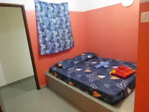 Tit Motel