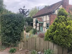 Soldiers Cottage, with Hot Tub, Dog Friendly, Great Views