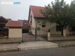 Napsugar apartmanhaz