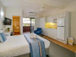 Boat Harbour Studio Apartments and Villas