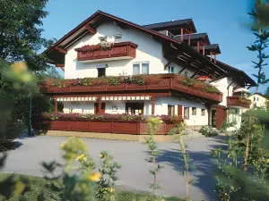 Kur- und Feriencamping Max 1
