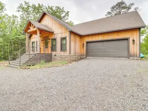 Gorgeous Drasco Home Near Greers Ferry Lake!