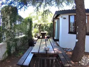 Kuru-Kuru Guesthouse