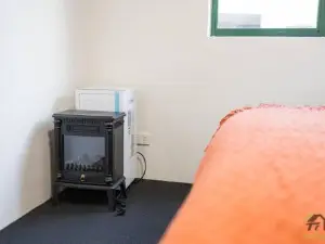 Entire 2bed room unit in Chippendale