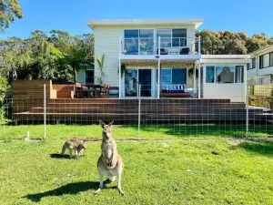 SeaRoos by the Seashore Beach Cottage