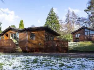 Linnhe Lochside Holidays