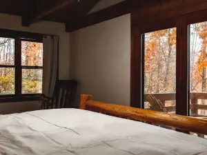 Serenity Haven - Private Hot Tub, Refreshed Interior