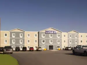 Ramada by Wyndham Williston