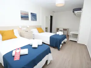 Hostal Palmones
