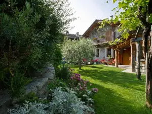 ลาเมซง เด ซินเญรง เบดแอนด์เบรคฟาสต์