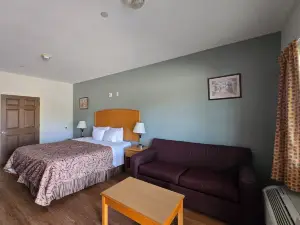 Whitesboro Inn & Suites