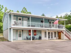 Fire Pit & Dock: Lake of the Ozarks Retreat!