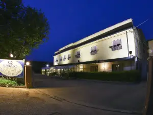 Quari Hotel Restaurant & Pizza