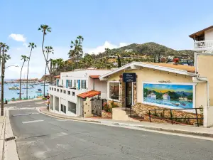 Catalina Courtyard Suites