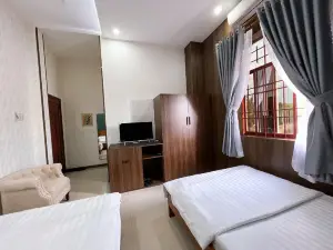 KHÁCH SẠN NHƯ BÌNH 2