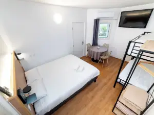 HOTEL KYRIAD DIRECT MACON SUD