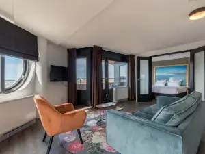 Leonardo Hotel IJmuiden Seaport Beach