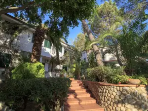 Hotel Village Eden