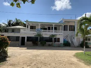 Fernando's Seaside Guest House