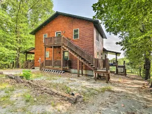 Spacious Log Cabin in Fairland, 1 Mi to Grand Lake