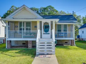 Rustic River Bungalow - Steps to Downtown Belhaven