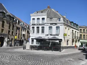 Hôtel les Frangins