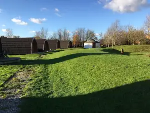 Wall Eden Farm - Luxury Log Cabins and Glamping