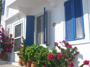 อัลคิสติส โคซี่ บาย เดอะ บีช อพาร์ต ในเกาะอิคาเรีย, เทอร์มา ชั้นล่าง