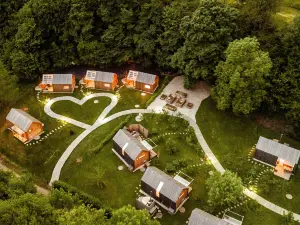 Glamping Mountain Fairy Tale