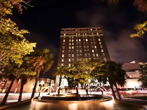 Francis Marion Hotel