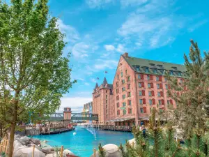 Europa-Park Freizeitpark & Erlebnis-Resort, Hotel Krønasår