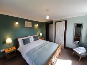 The Dolfor Inn
