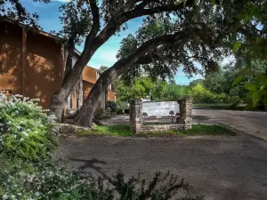 塞浦路斯費爾威村酒店