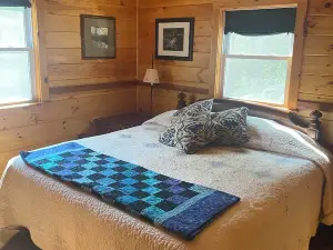 Guest House surrounded by national forest