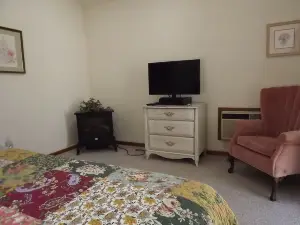 แบ็คยาร์ด การ์เด้น โอเอซิส