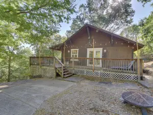 ที่พักที่สงบที่ Vian ใกล้กับภูเขา Tenkiller