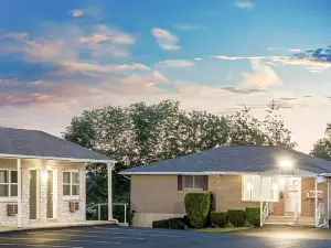 Knights Inn Pine Grove