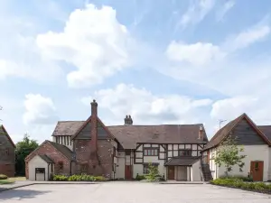 Meadow Farm Redditch by Marstons Inns