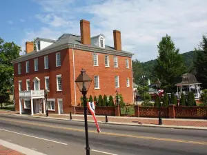 Hale Springs Inn